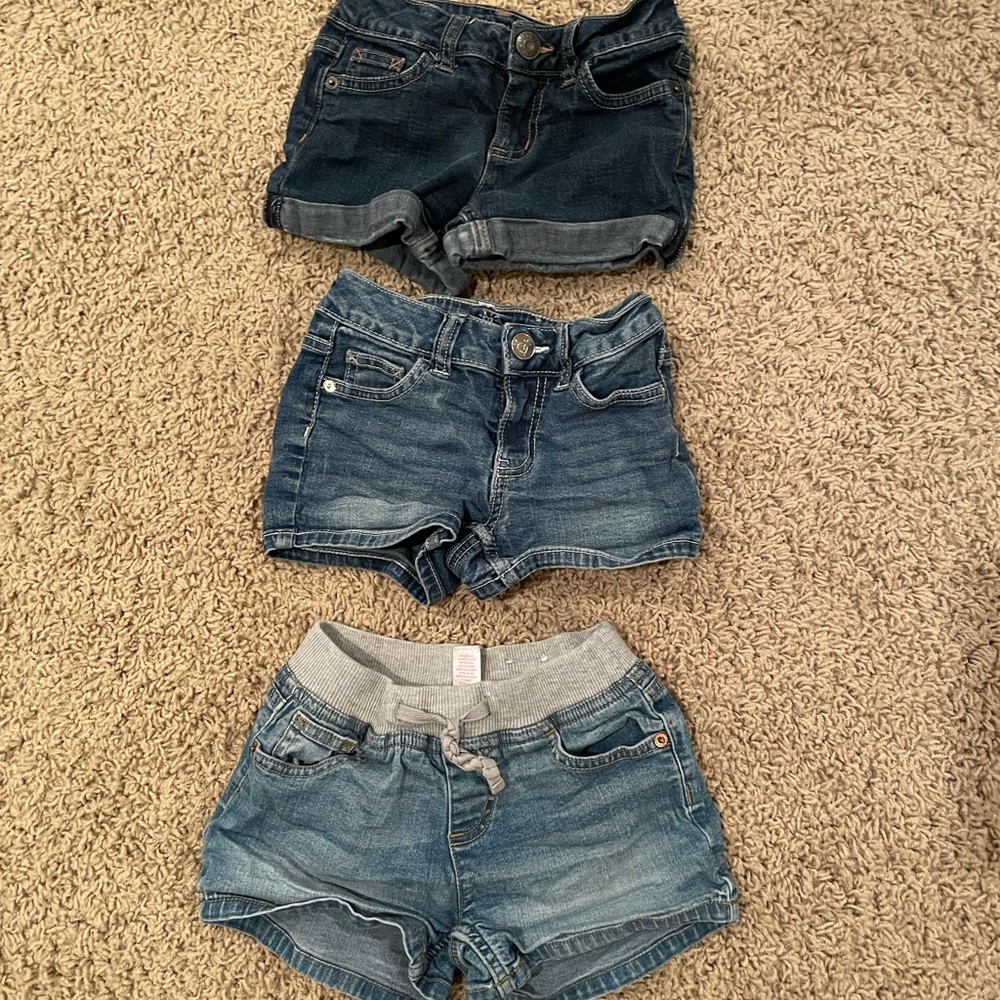 Justice size 8 little girls shorts 💙